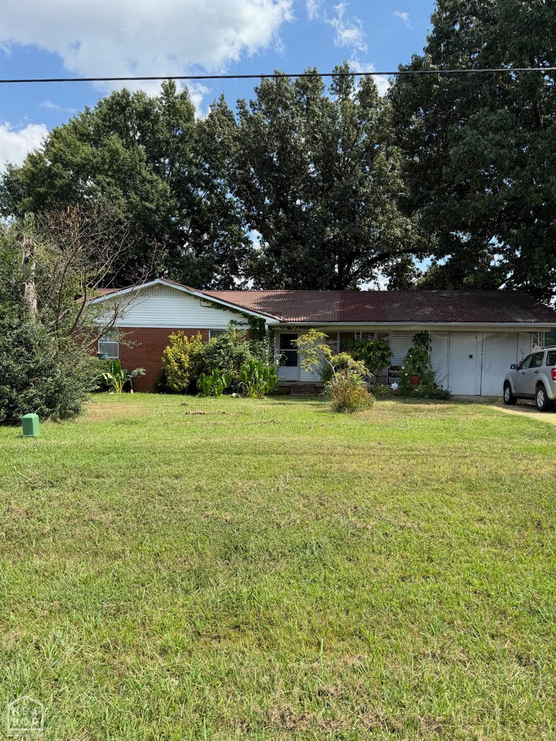 3809 Linwood Drive — photo