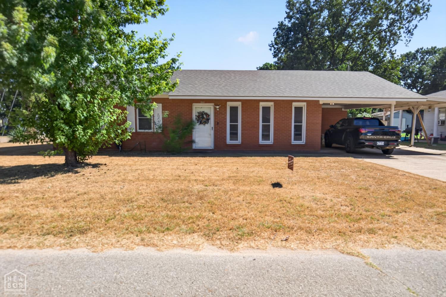 201 Elm Street — photo