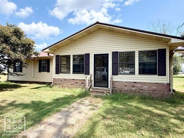1547 S Highway 135 — photo