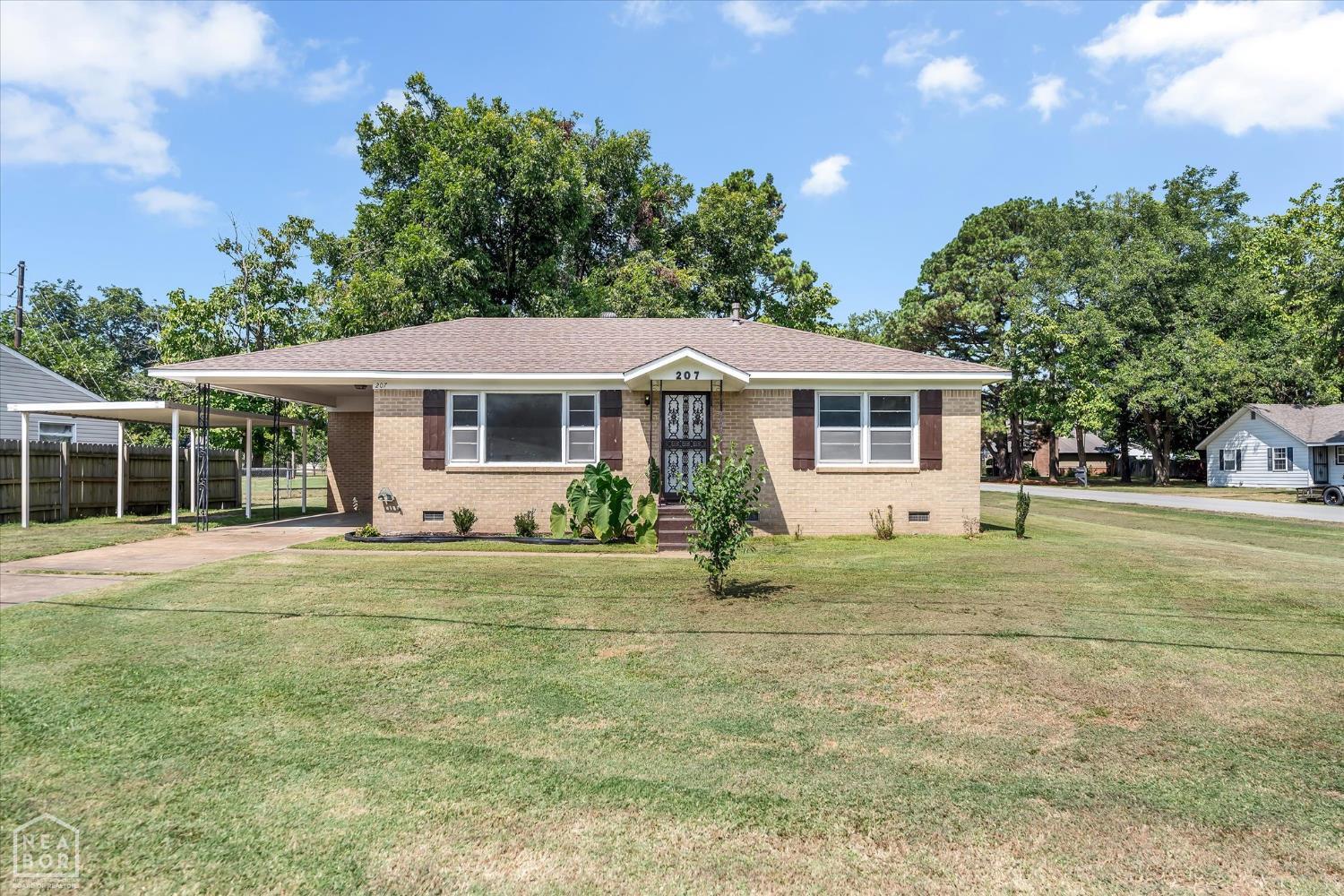 207 Pocahontas Road — photo