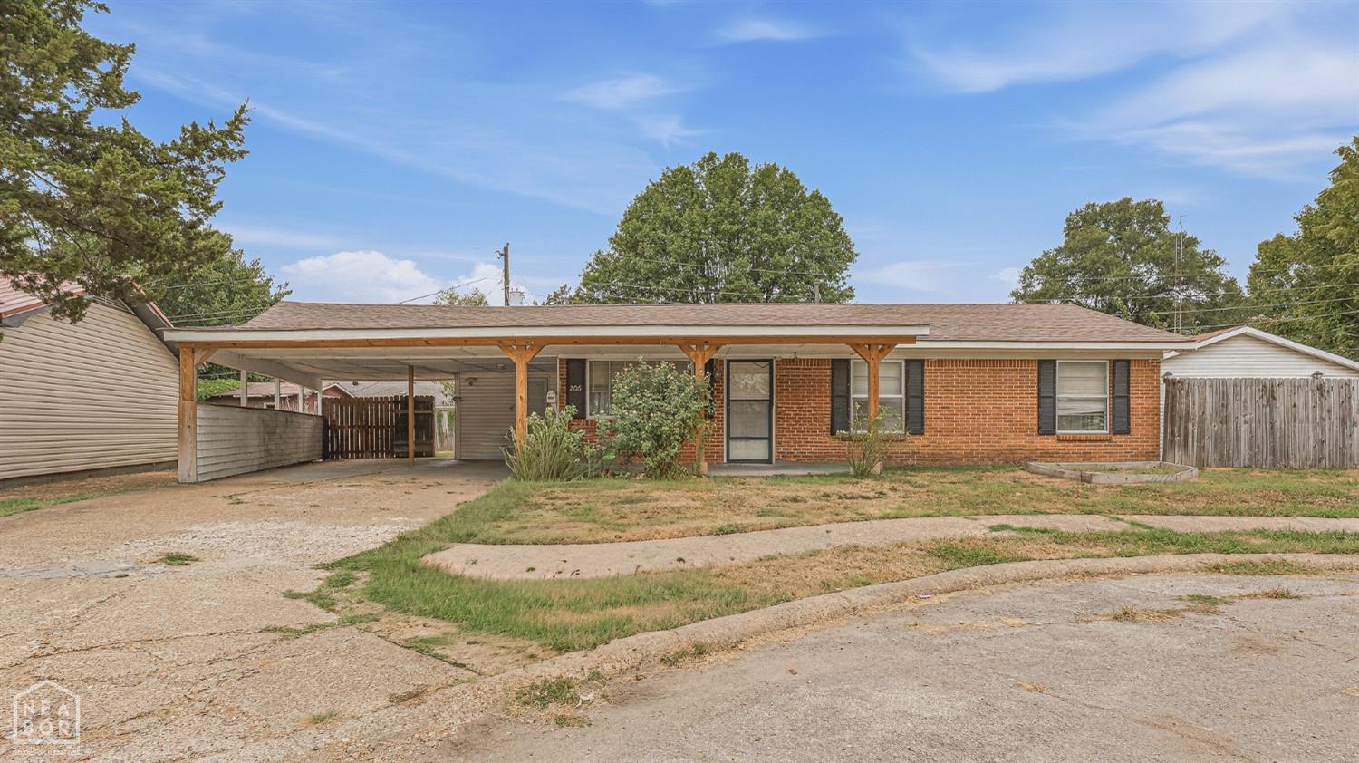 206 Cedar Circle — photo