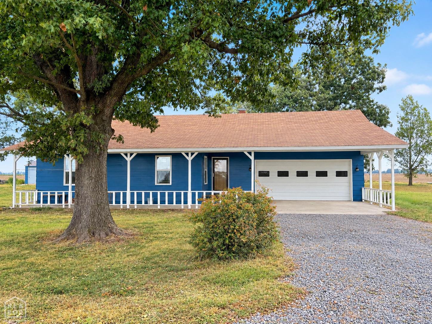 2551 N County Road 647 — photo
