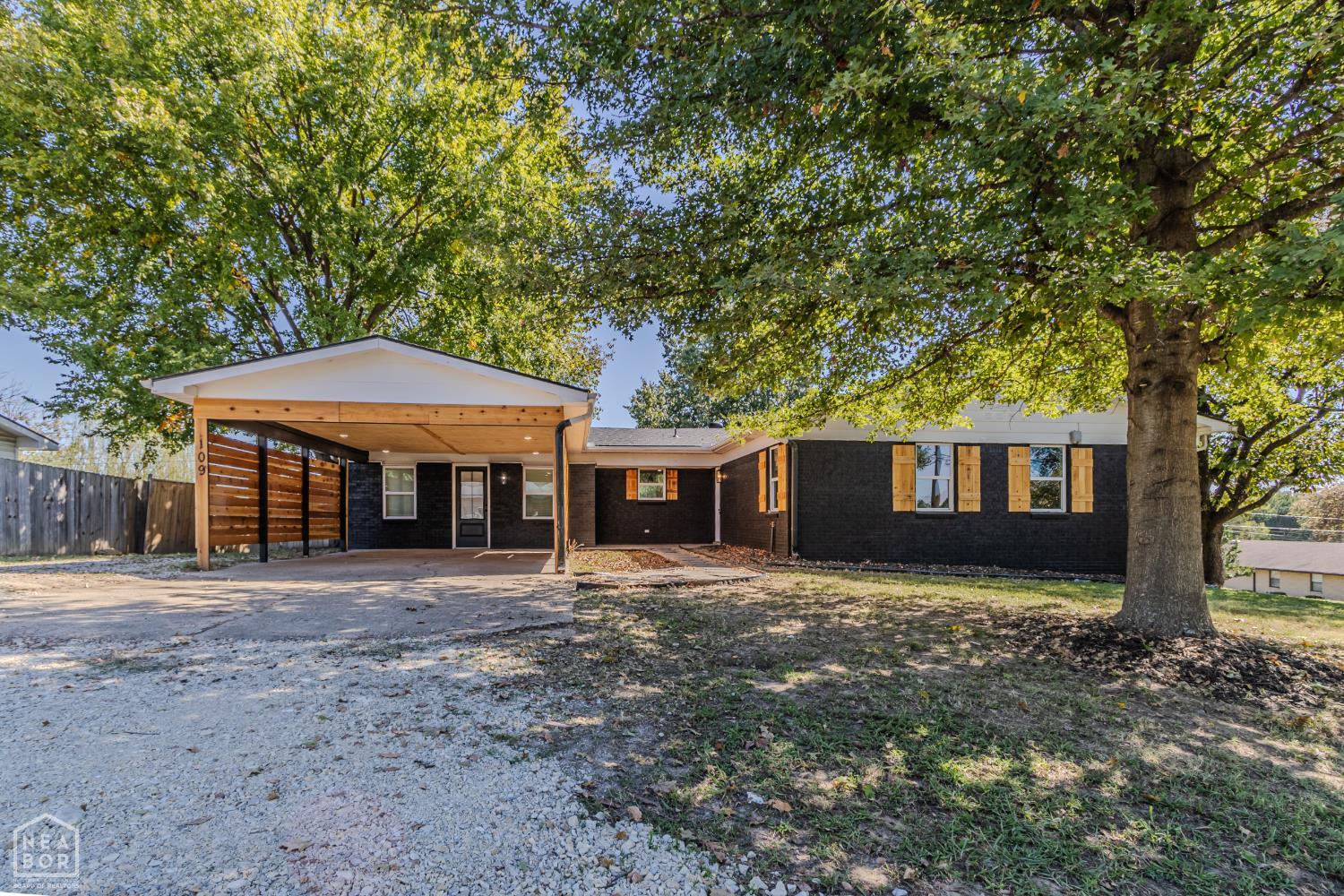 109 Highview Drive — photo