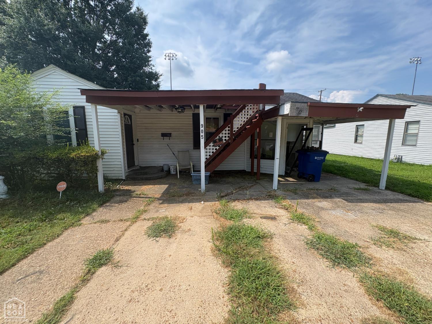 905 Cedar Street — photo