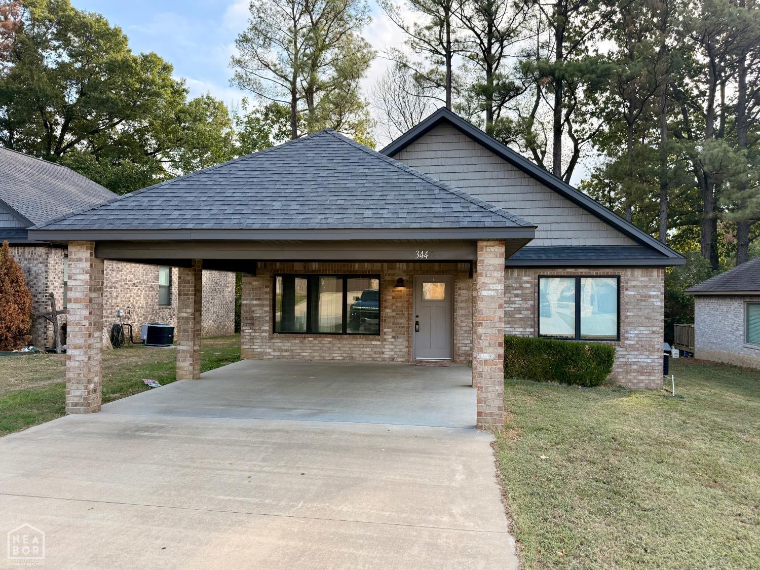 344 Wolf Den Drive — photo