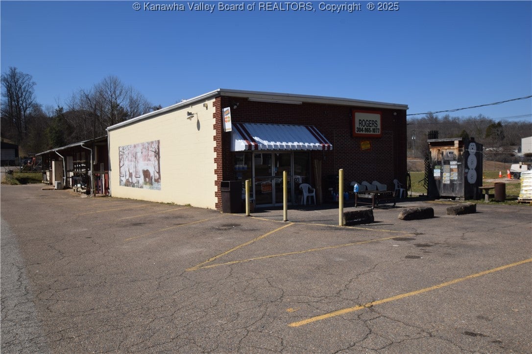 230 N Pinch Road — photo