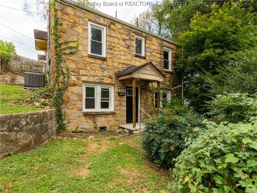 1102 Rosalie Drive — photo
