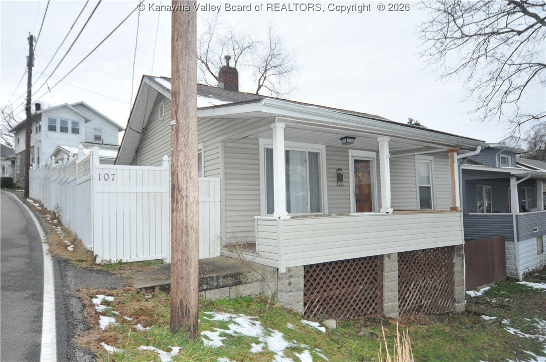 107 Hinton Terrace — photo