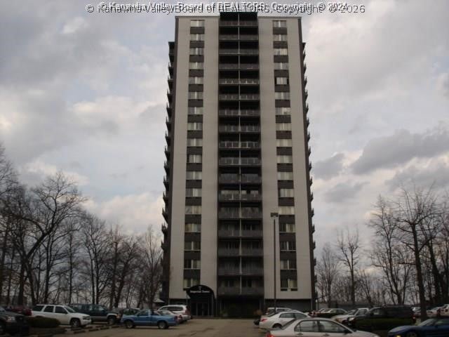 1800 Roundhill Road 307 — photo