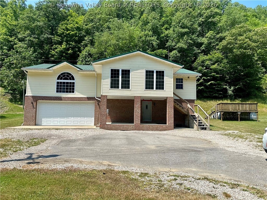 457 Harts Creek Road — photo