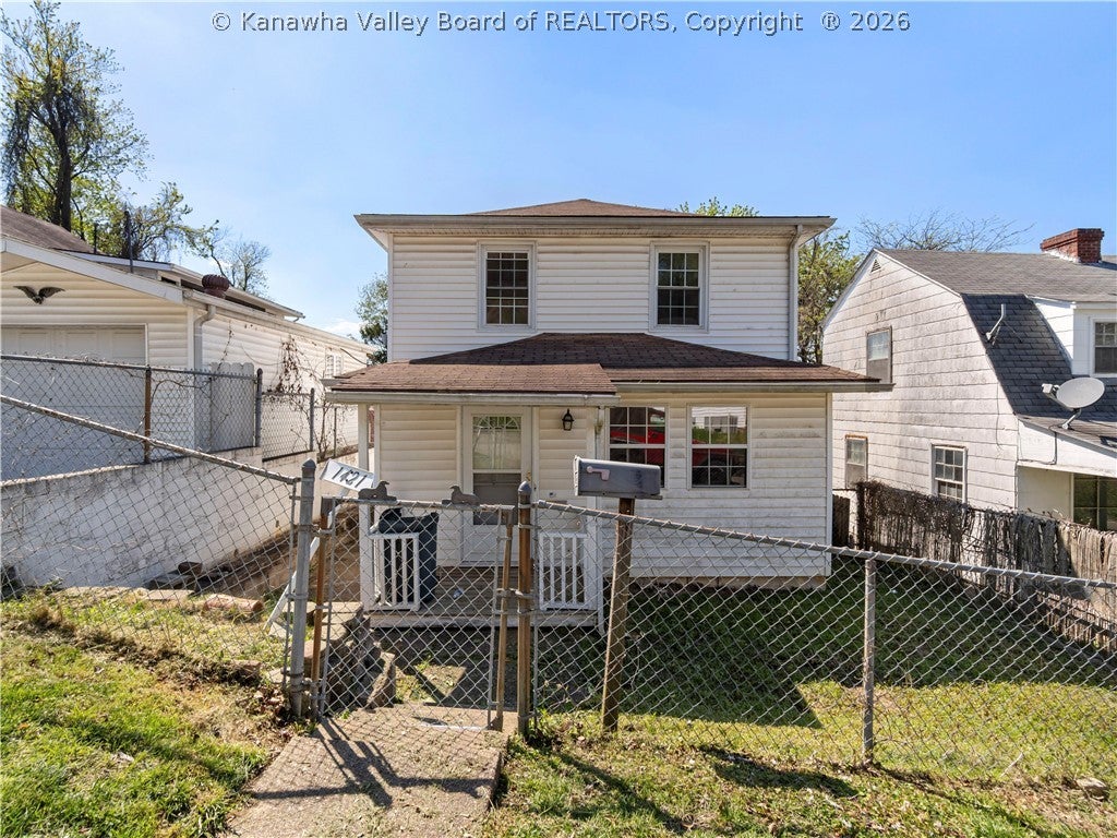 1421 Beech Street — photo