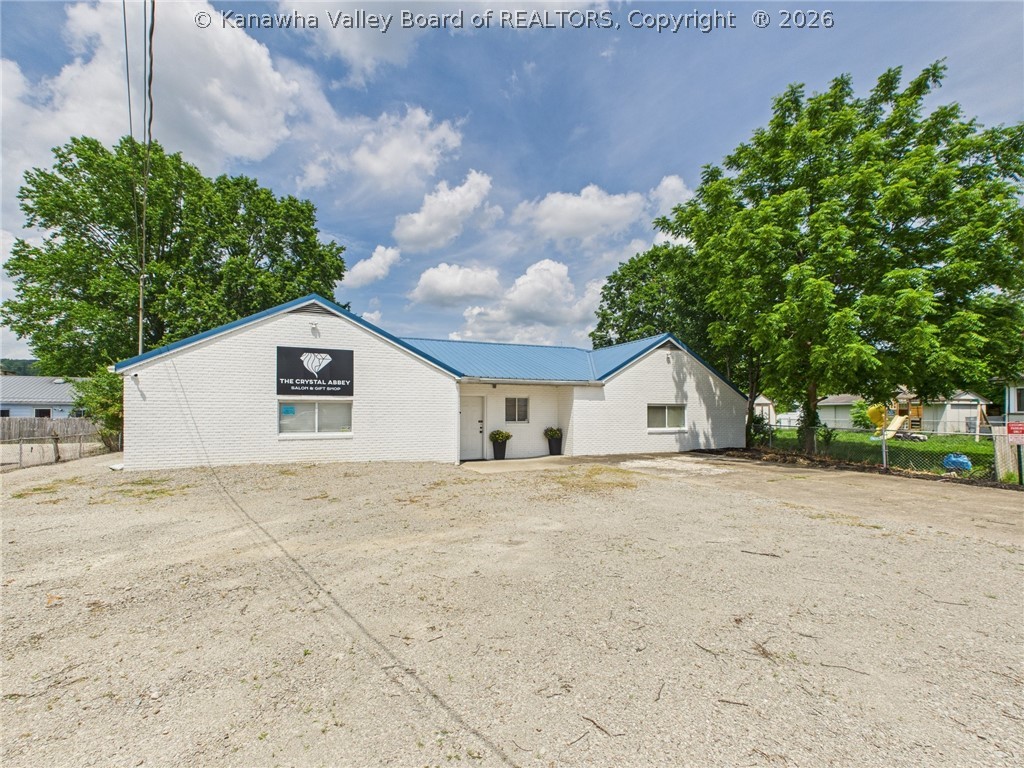 2404 Grant Avenue — photo