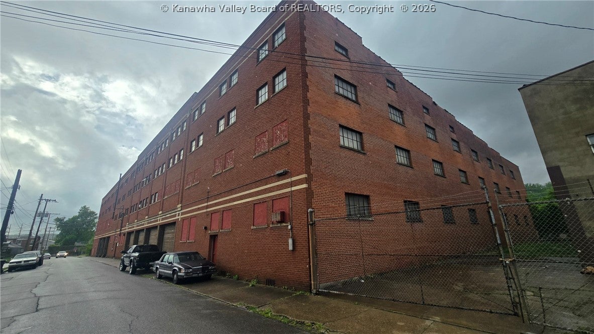 1330 6th Street — photo