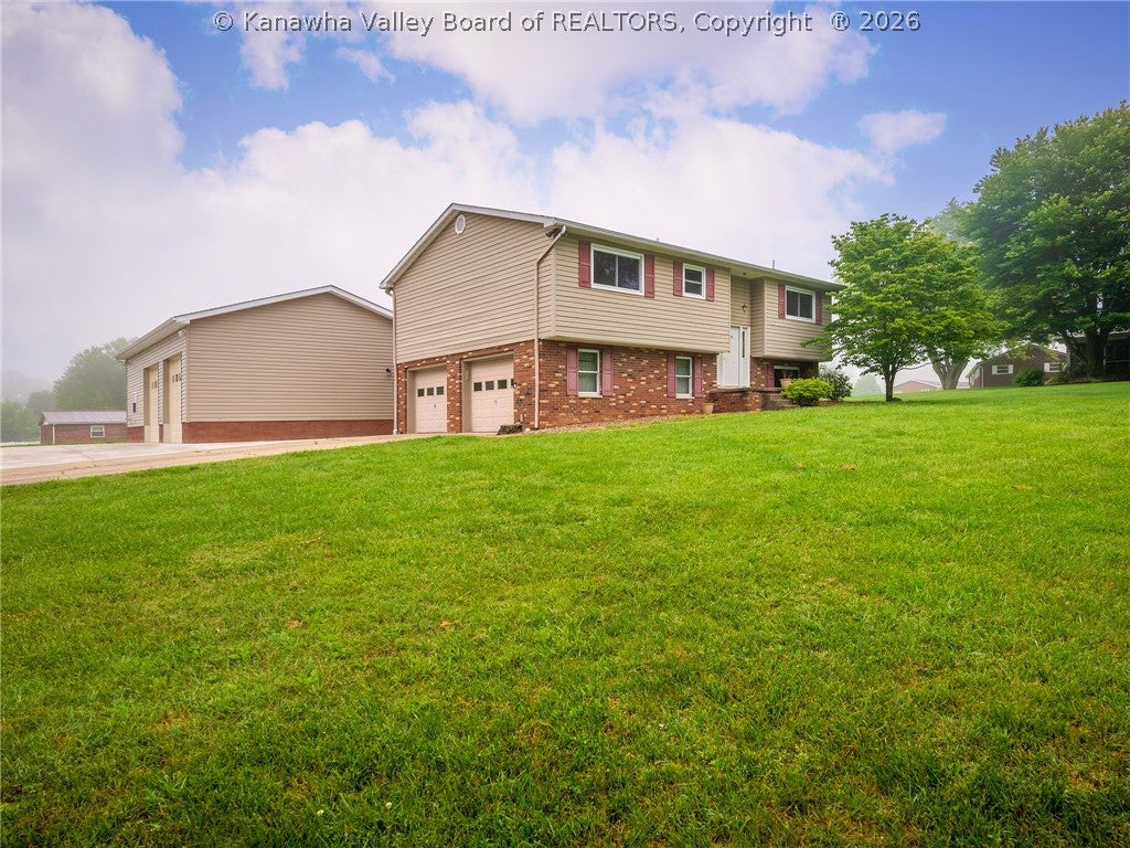 454 Chapman Drive — photo