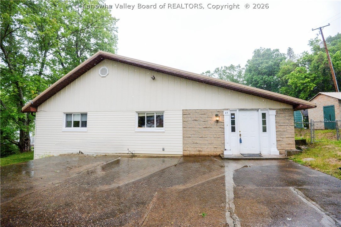 45 Pioneer Lane — photo