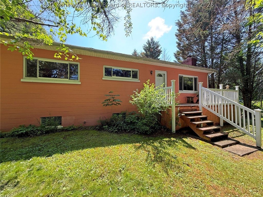 657 Timber Lane — photo