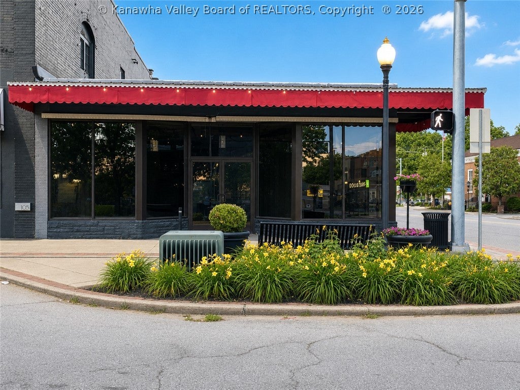 101 N Court Street — photo