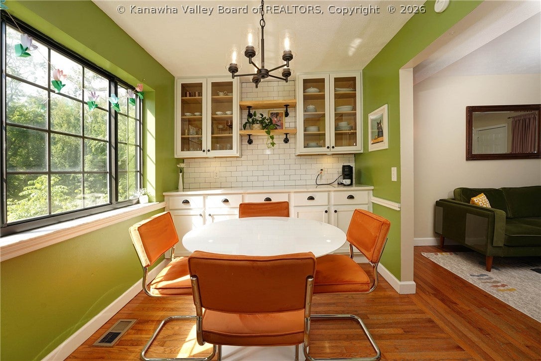 2 Briar Hill Road — photo