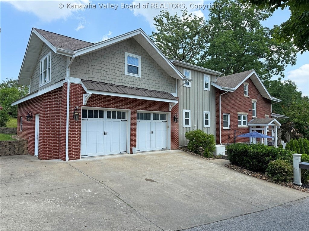 617 Fort Hill Drive — photo