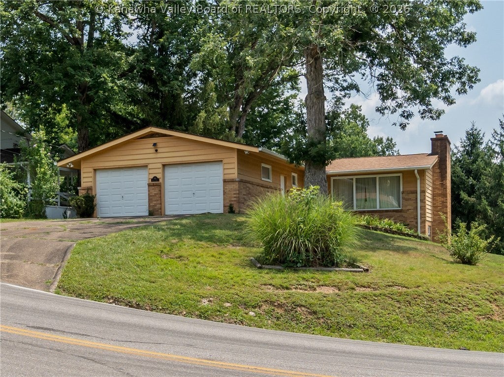 906 Wilkie Drive — photo
