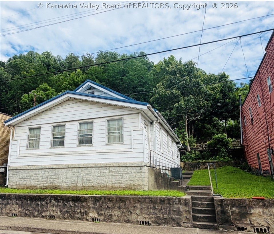326 Main Street — photo