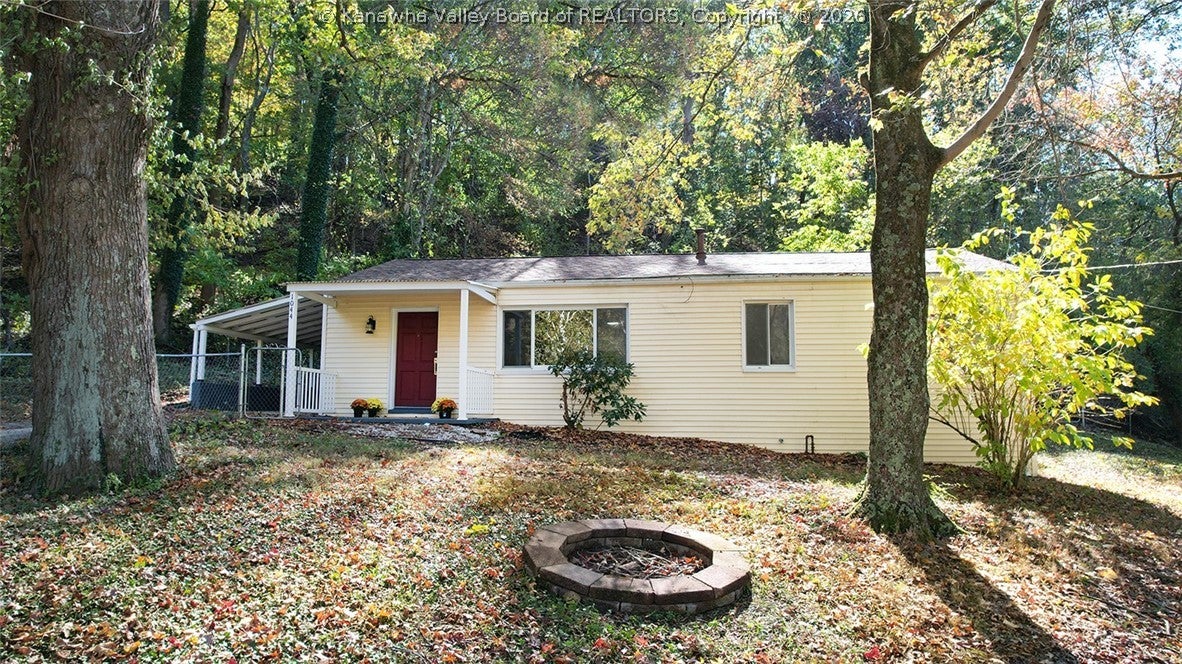 1045 Circle Drive — photo