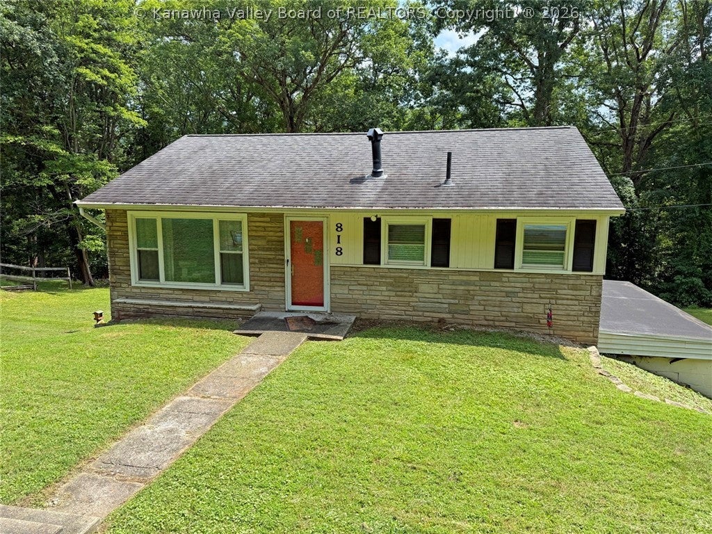 818 Daverton Road — photo