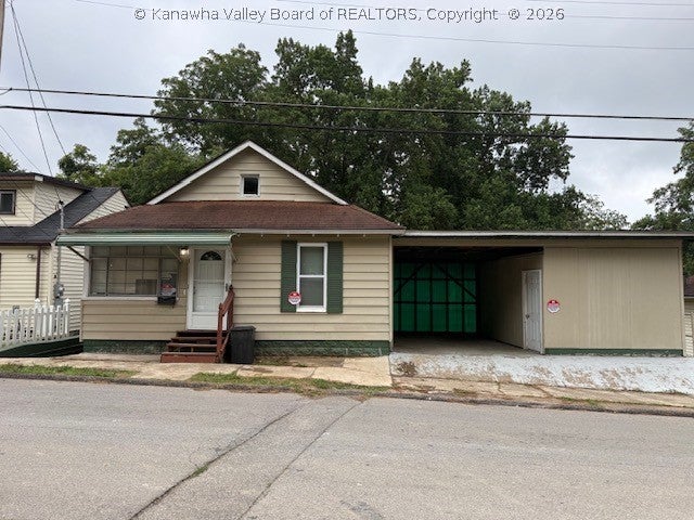 226 Davis Street — photo