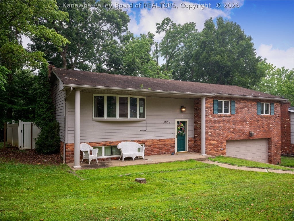 1009 Rustling Road — photo