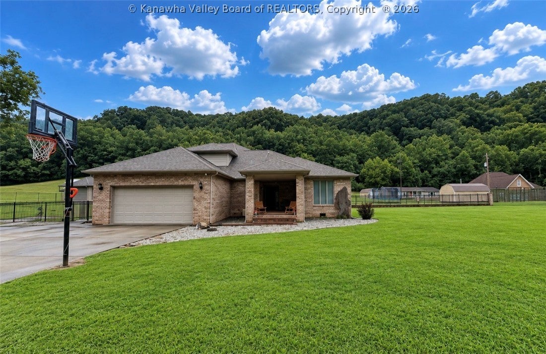1074 Garrett Fork Road — photo
