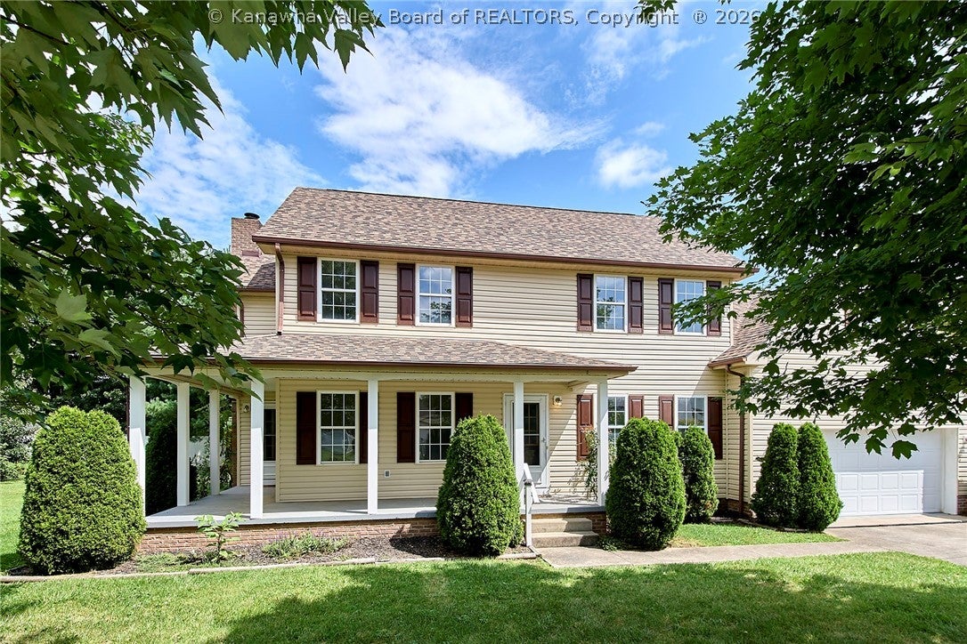 21 Christopher Drive — photo