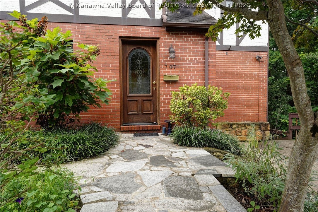 707 Laurel Road — photo