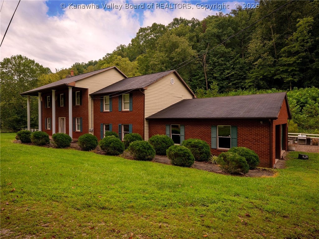 2079 Woods Drive — photo