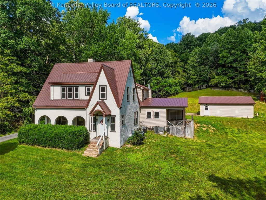 123 Pleasant Lane — photo