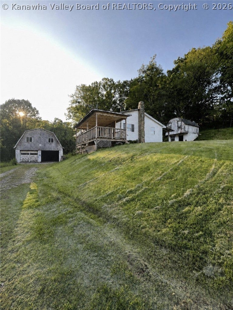 2275 N. Claylick Road — photo