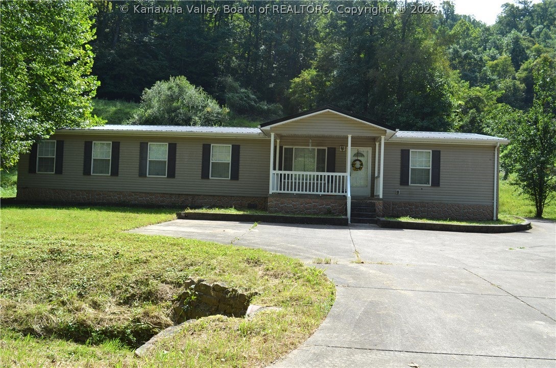 560 Tate Hollow Road — photo