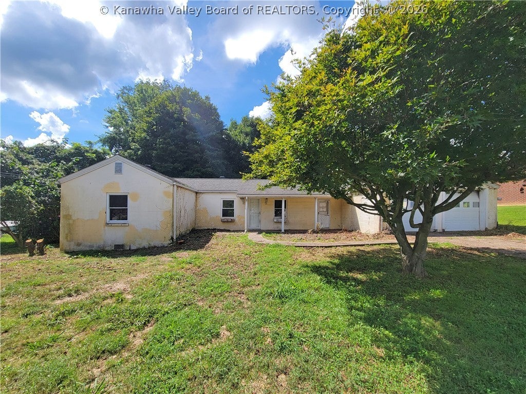 225 Eisenhower Drive — photo