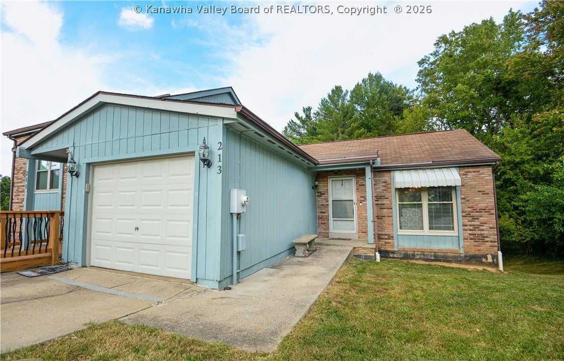 213 Willowcrest Drive — photo