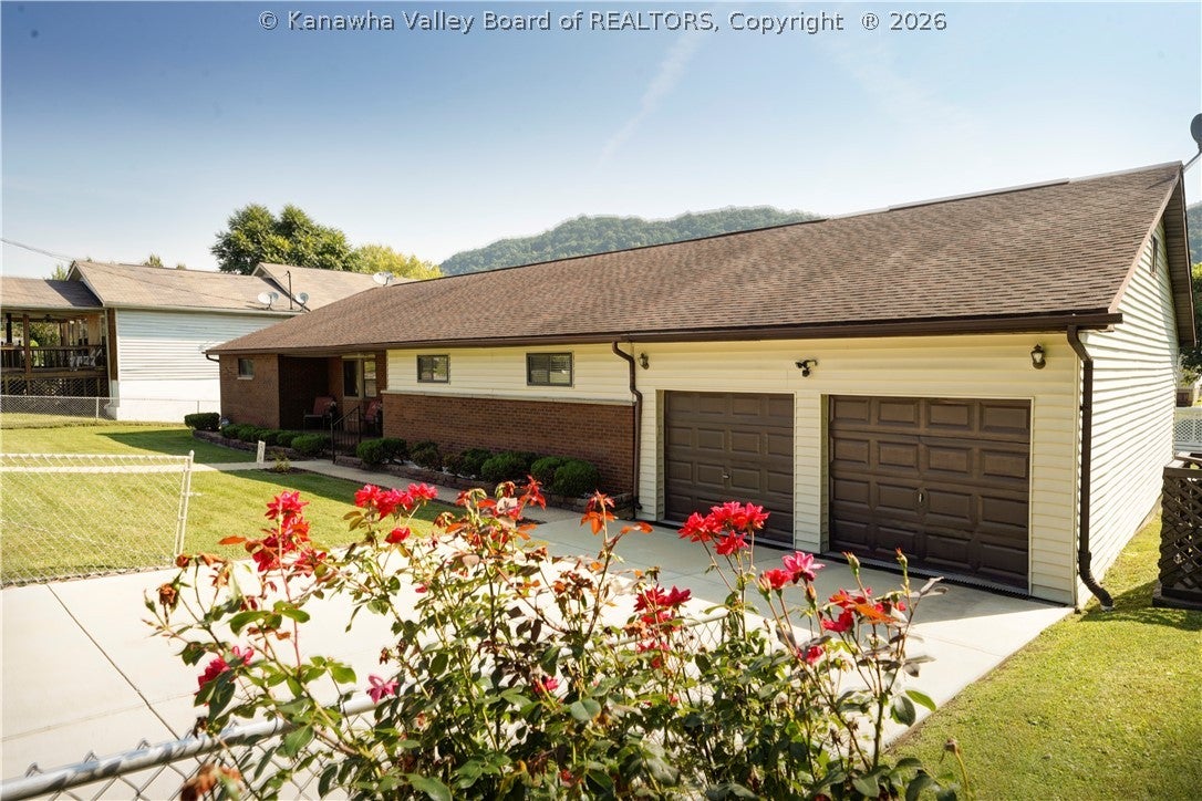 5912 Starling Drive — photo