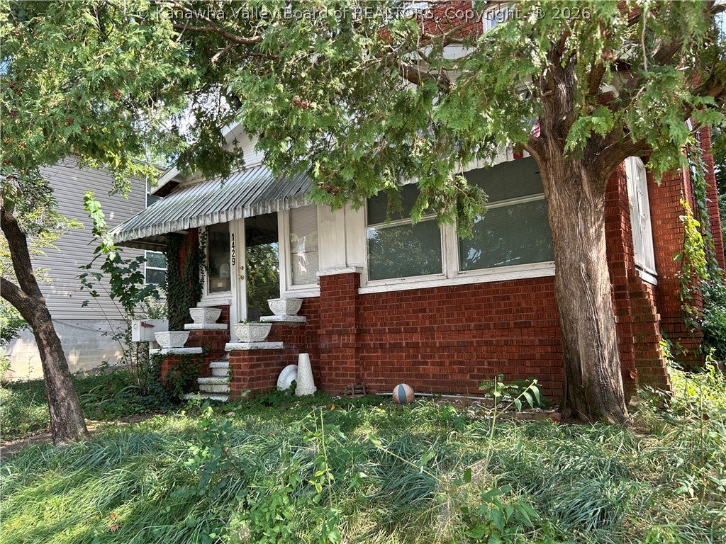 1429 Columbia Avenue — photo