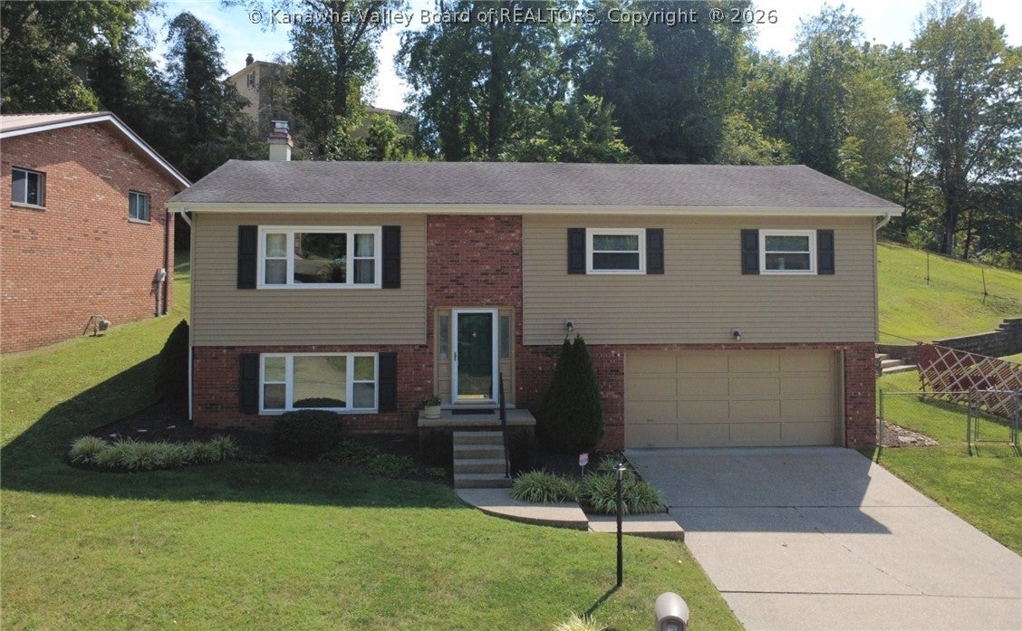 25 Lynn Marr Drive — photo