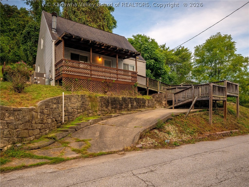 1639 King Street — photo