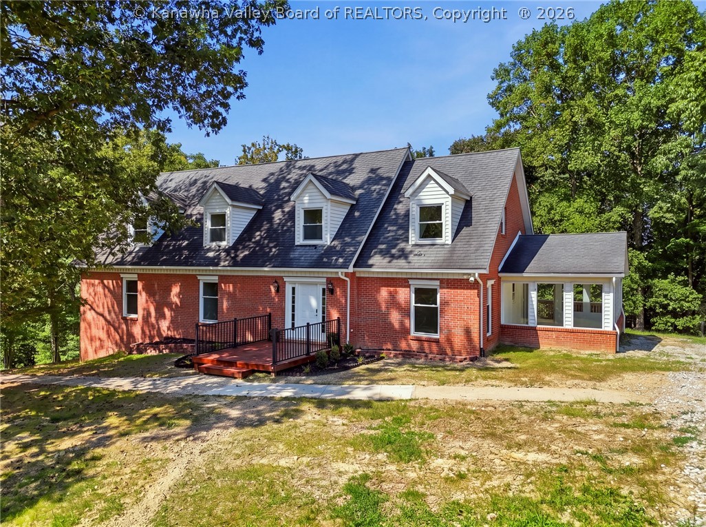 1589 Mount Alpha Road — photo