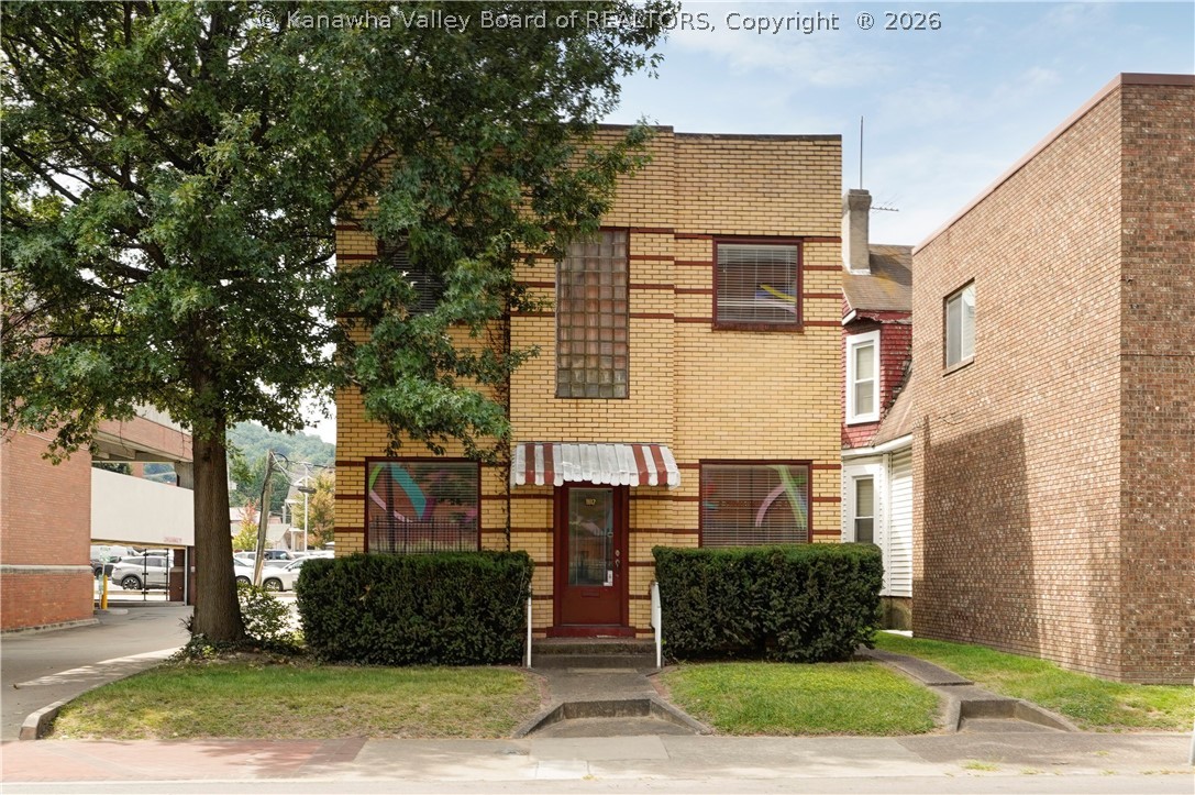 1117 Lee Street E — photo