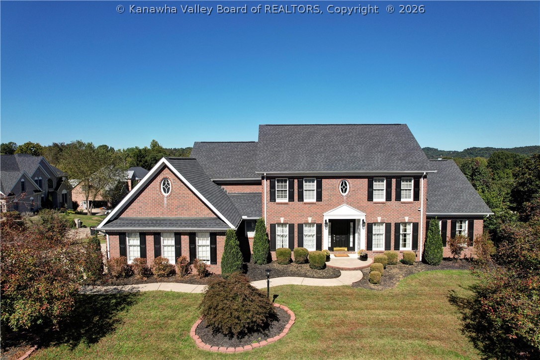 132 Leslie Place — photo