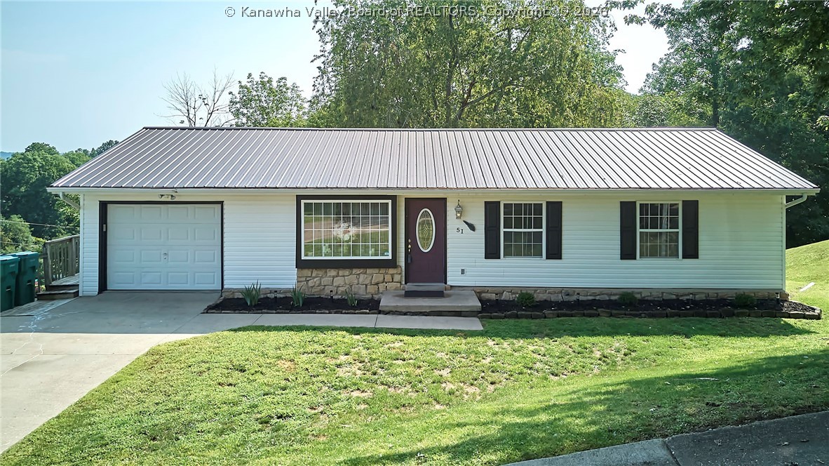 51 Cambridge Drive — photo