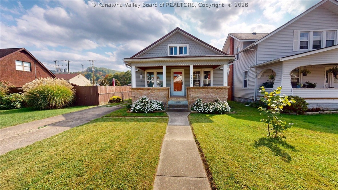 3229 Hughes Street — photo