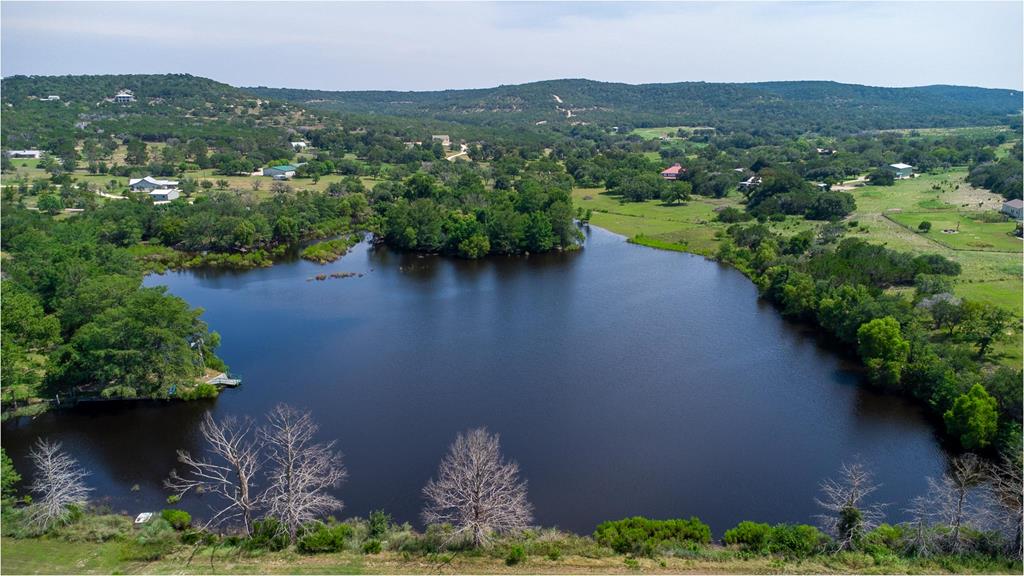 668 Elm Pass Rd, Center Point, TX 78010 — photo 3