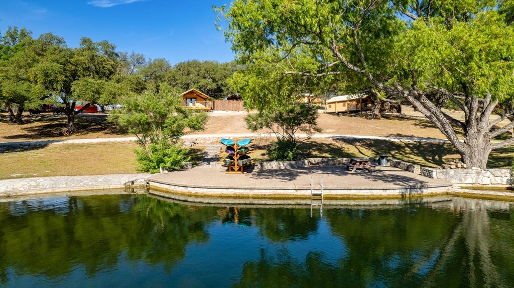 190 Stablewood Springs Dr — photo