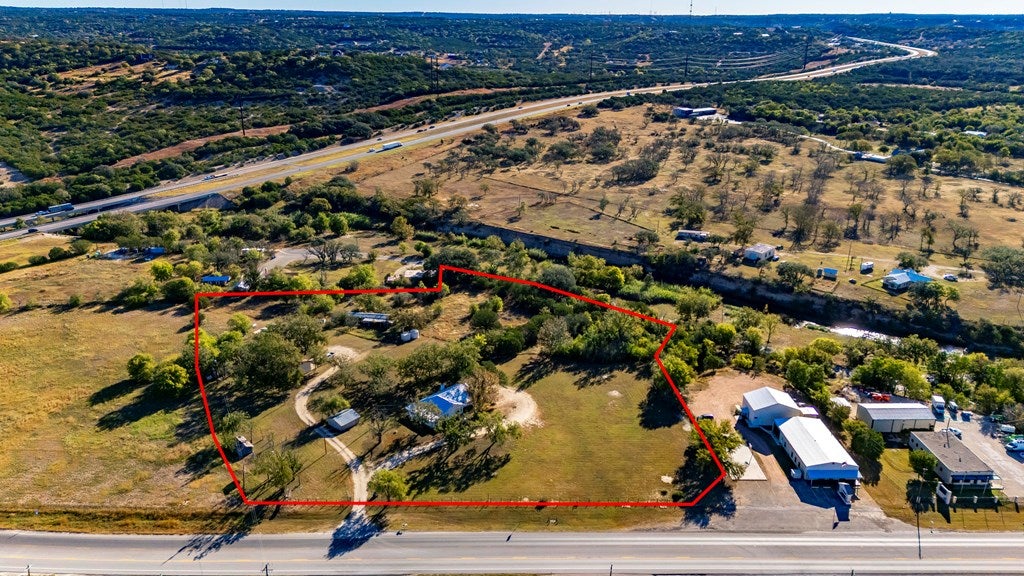 899 Harper Rd, Kerrville, TX 78028 — photo 2